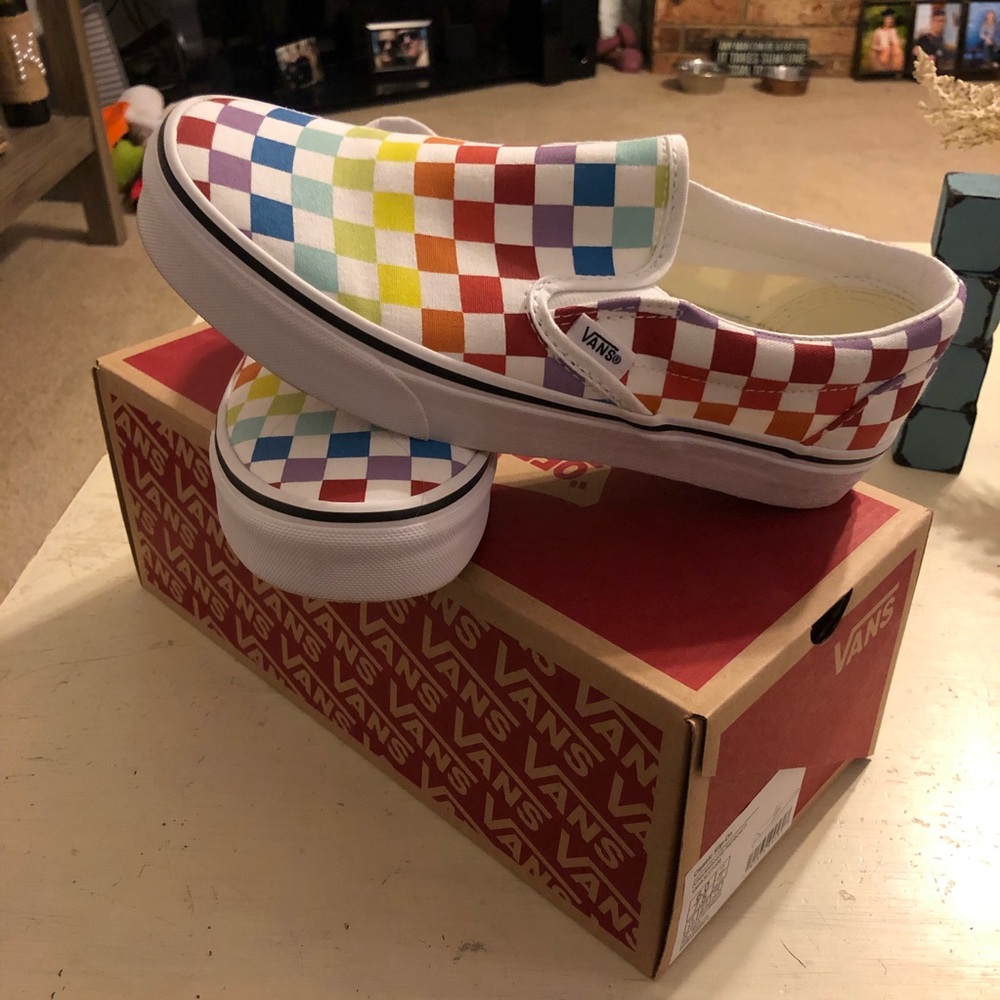 Women’s Vans rainbow slip-on